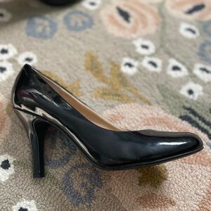 Kelly & Katie Black Heels